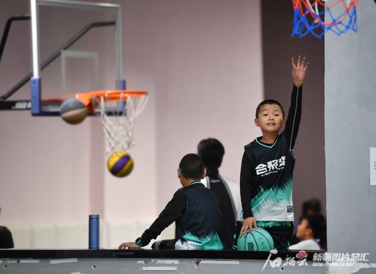 青少年篮球爱好者综合训练方案_0
